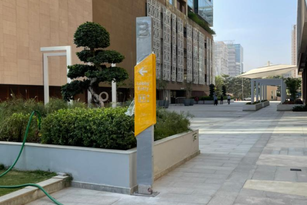 Pylon / Totem Signages